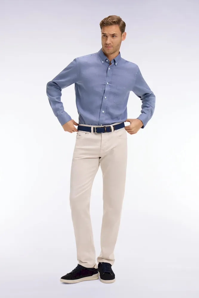 Chemise en lin bleu coupe droite