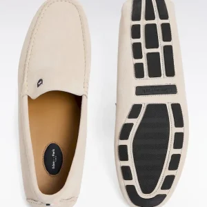 Alternative view of Mocassins en cuir suédé écru