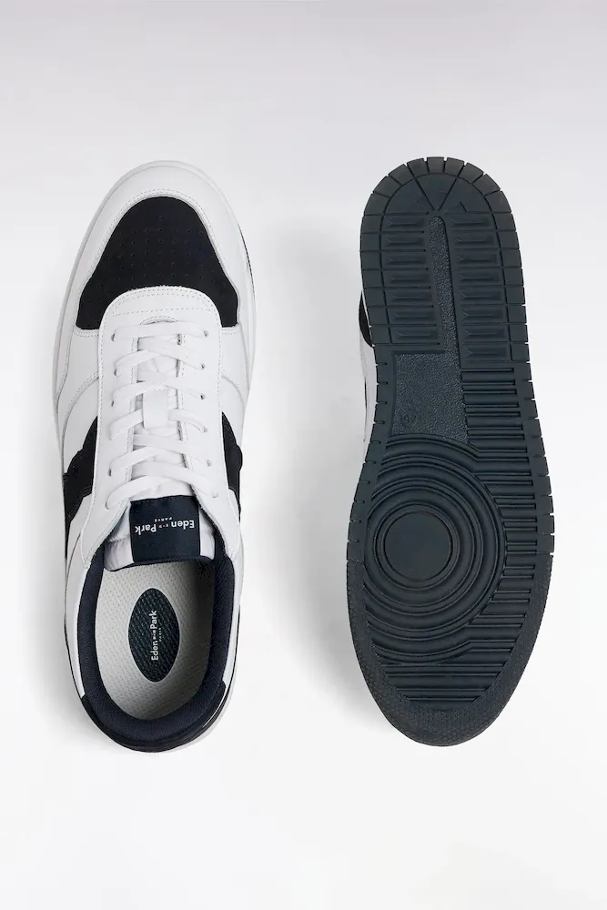 Sneakers bicolores en cuir lisse blanc et cuir suédé marine – Bild 3