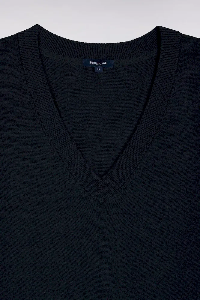 Pull-over à col V en coton marine coupe oversized – Bild 6