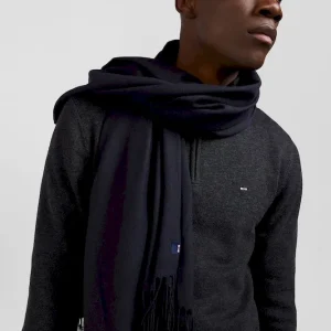 Alternative view of Echarpe unie frangée bleu marine