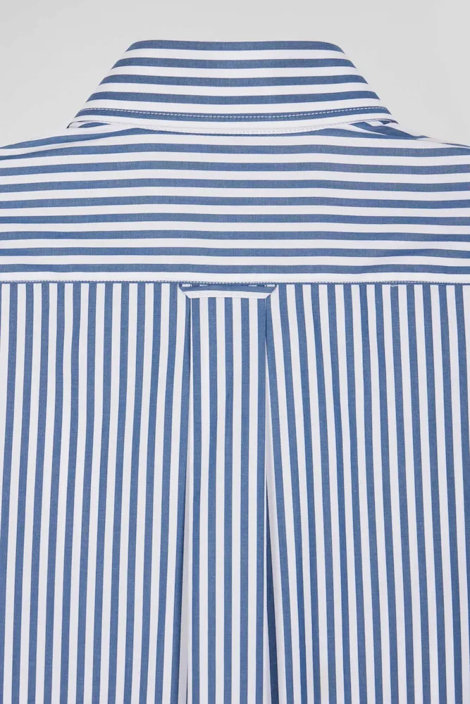 Chemise en popeline de coton rayée bleue coupe Regular – Bild 9