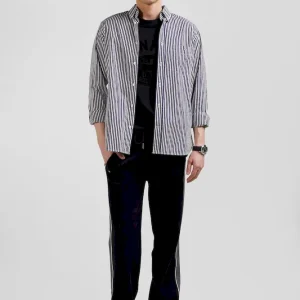 Chemise en popeline de coton rayée marine coupe Regular