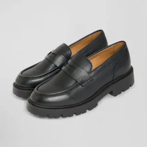Alternative view of Mocassins en cuir noir