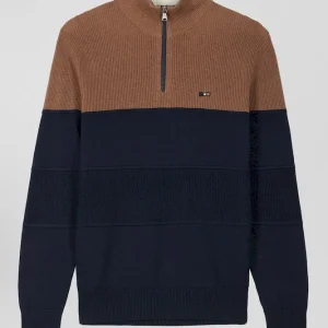 Alternative view of Pull col camionneur en coton noisette à jeux de maille coupe Regular