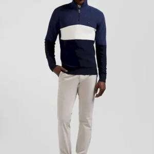 Pull col camionneur montant en coton bleu foncé à jeux de maille coupe Regular