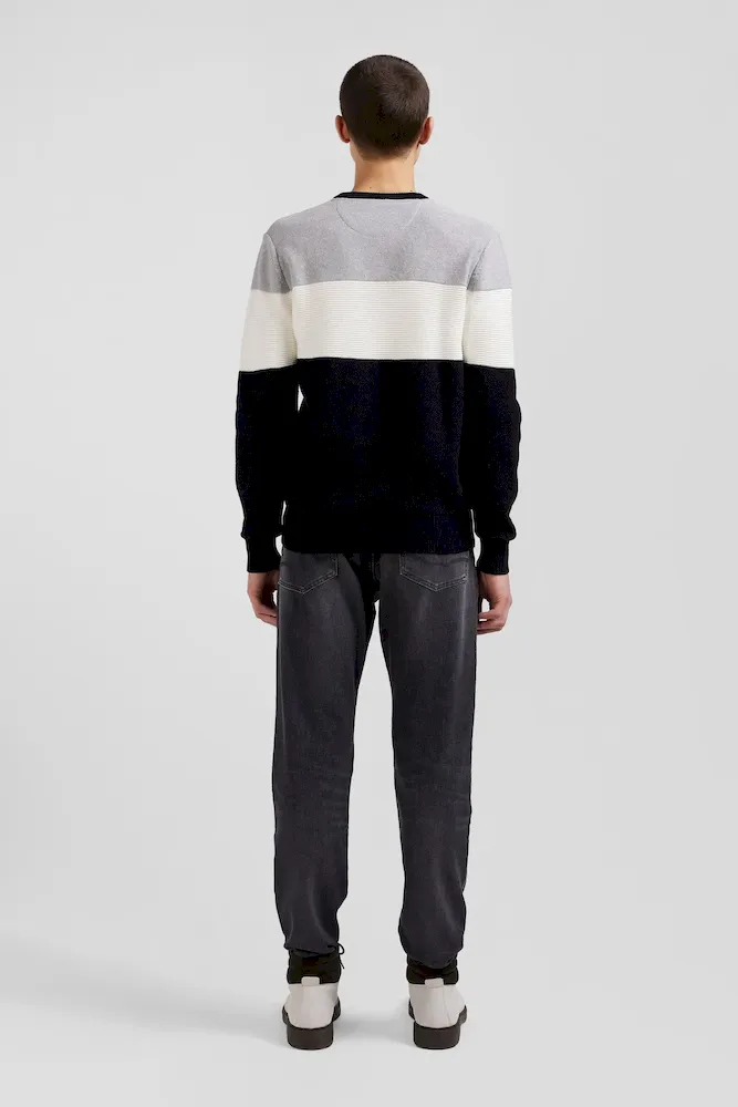 Pull col rond en coton gris et blanc à jeux de maille coupe Regular – Bild 6