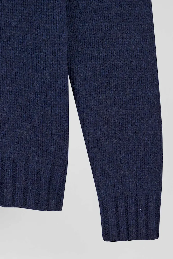 Pull col roulé en laine vierge et polyamide recyclé bleu marine coupe Regular – Bild 8