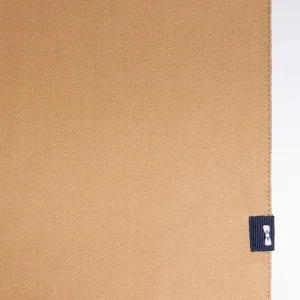 Alternative view of Écharpe frangée ocre