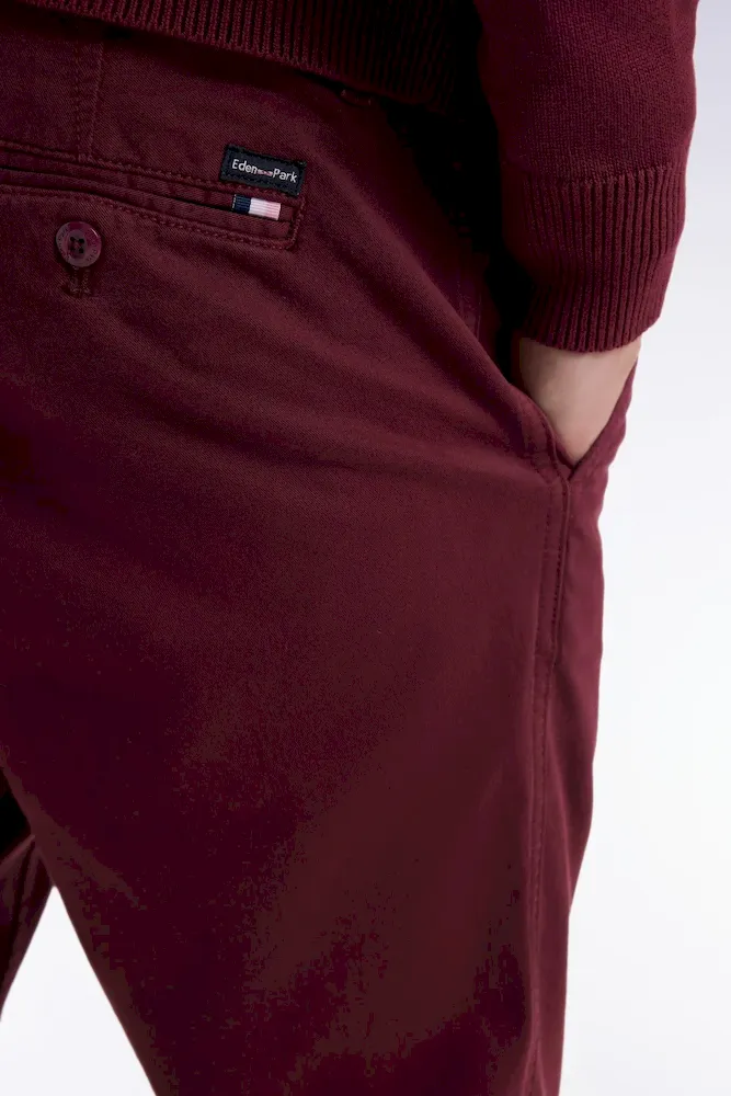 Pantalon chino sans plis en coton stretch bordeaux – Bild 4