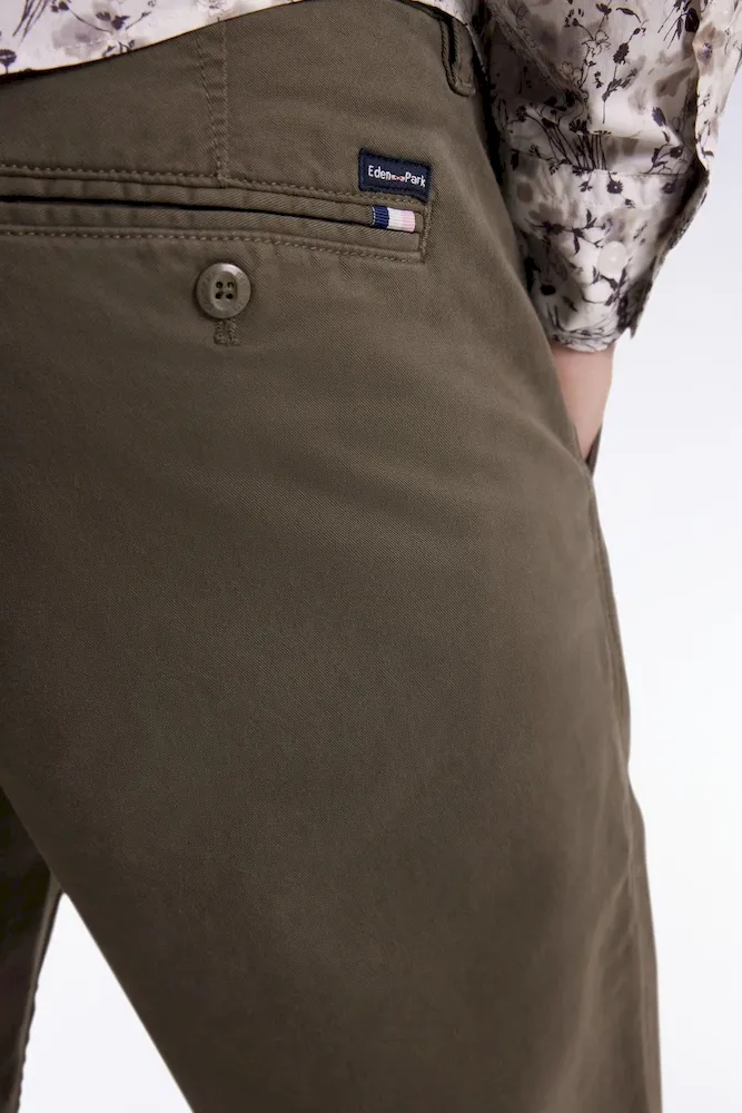 Pantalon chino sans plis en coton stretch kaki – Bild 4