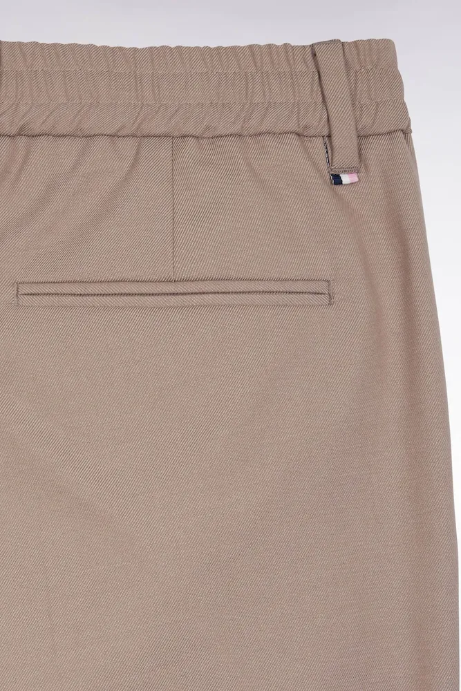 Pantalon à taille élastiquée beige coupe Modern – Bild 6
