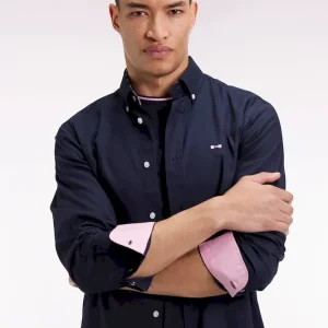 Chemise en coton pinpoint marine broderie 10 dos coupe droite