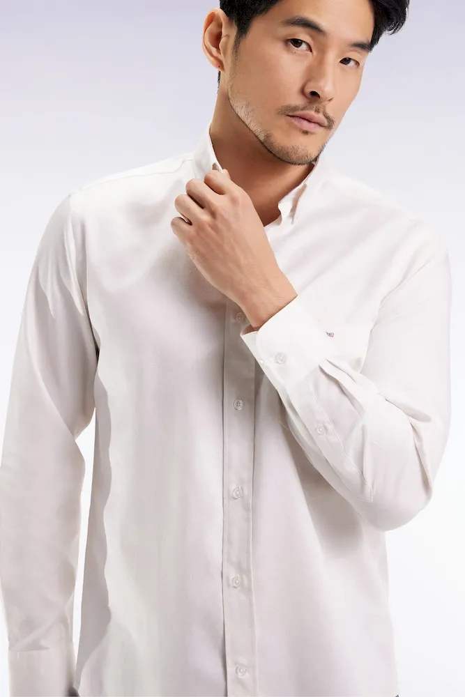 Chemise en coton piqué blanc coupe droite