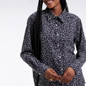 Chemise en popeline de coton marine à micro-motifs coupe slim