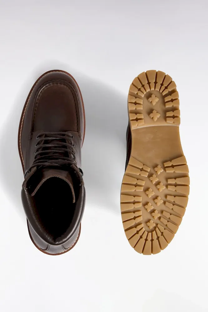 Bottines Lacées En Cuir Lisse Marron