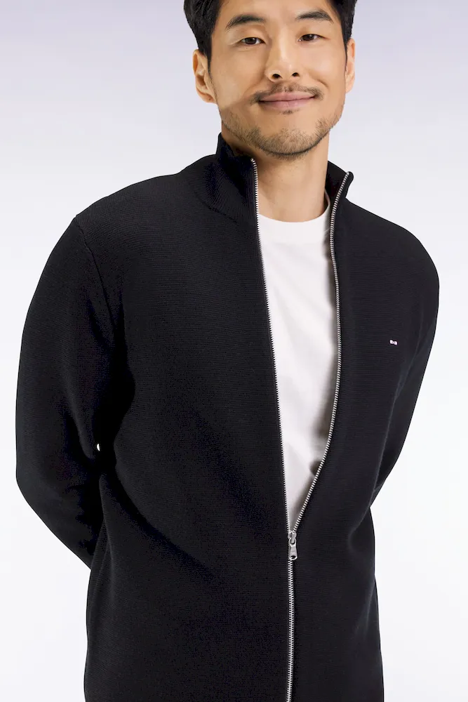 Cardigan en laine mérinos noir coupe droite