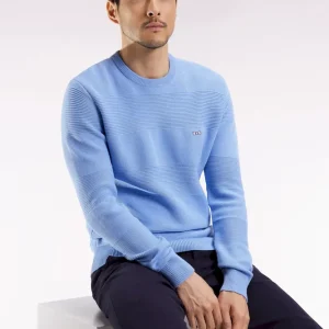 Pull col rond en coton ciel à effet de rayure