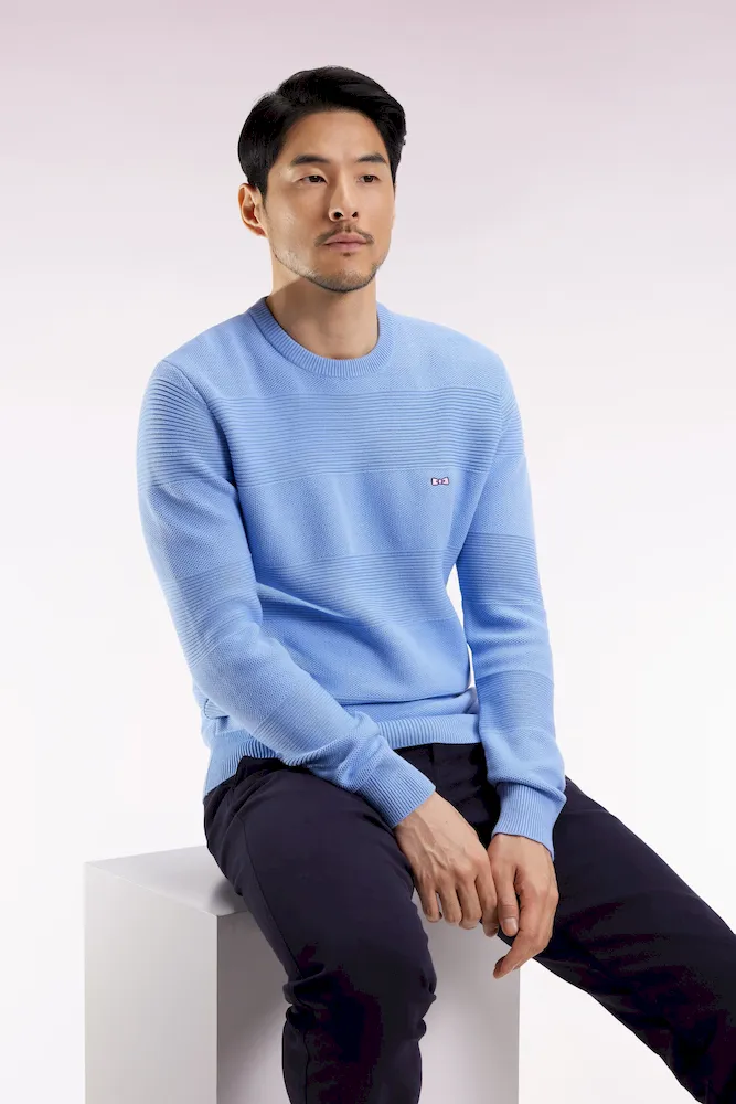 Pull col rond en coton ciel à effet de rayure