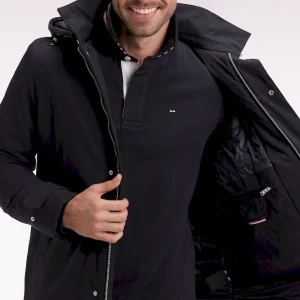 Imperméable long en nylon noir à capuche amovible