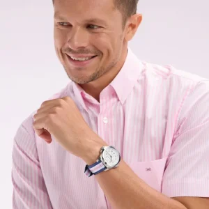 Alternative view of Montre à quartz fond blanc bracelet NATO rayé