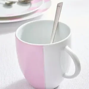 Set de deux mugs en porcelaine de Limoges blanche intérieur émaillé rose