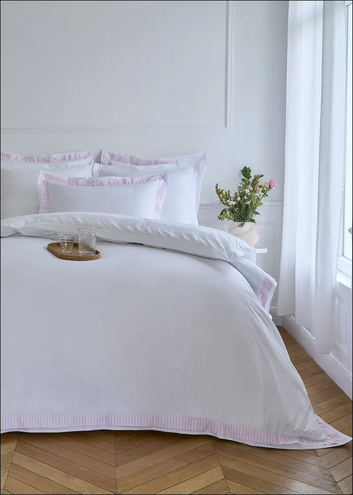 Housse de couette en percale de coton blanche bordures roses rayées