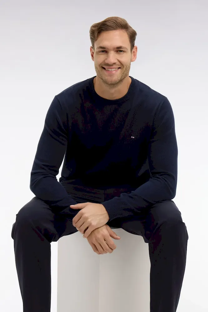 Pull bleu marine à col rond en coton